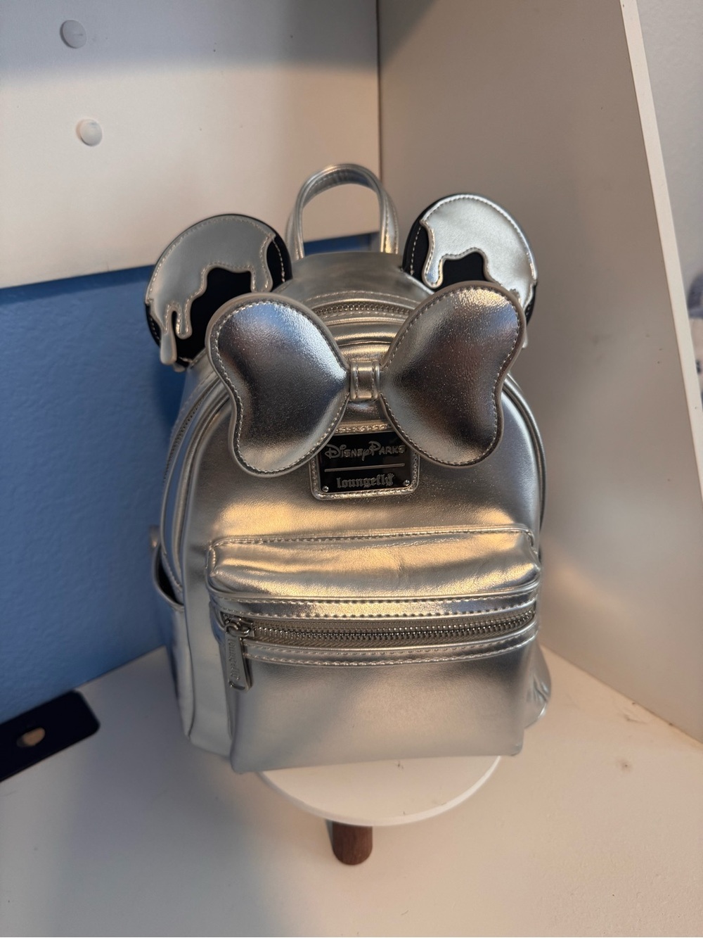 Loungefly Metallic Silver Minnie Ear Mini Backpack 100 years of Disney edition - Picture 2 of 11